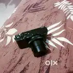This is a very good camara original and new condition  camar is  best