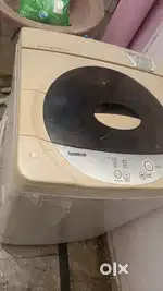 LG WASHING MACHINE FULL AUTOMATIC IN PROPER WORKING CONDITION