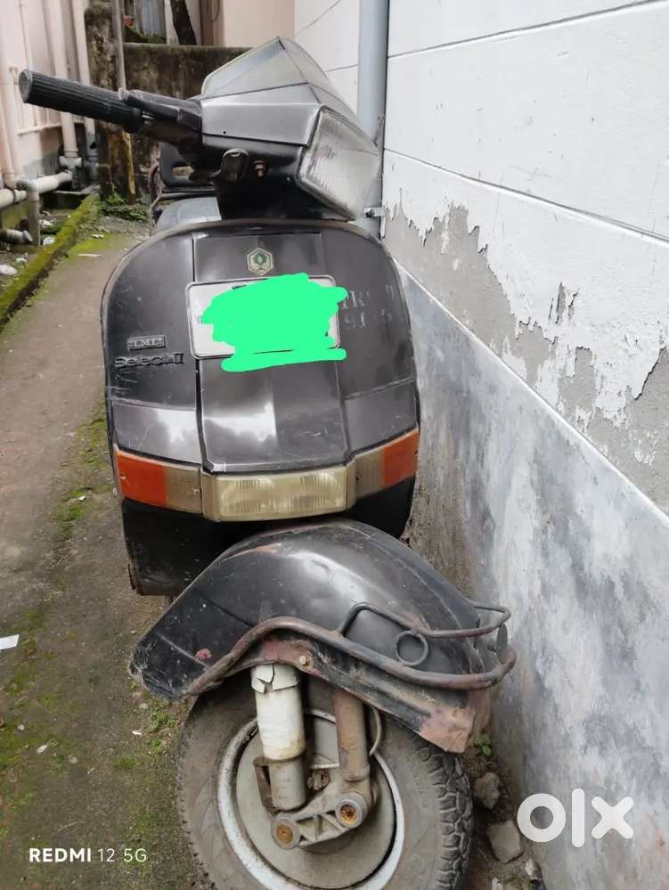 ভেসপা সিলেক্ট ২ বিক্রি হচ্ছে। ইচ্ছুক ক্রেতা তাড়াতাড়ি যোগাযোগ করুন!