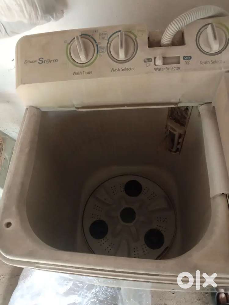 Fridge and washing Machine both Running