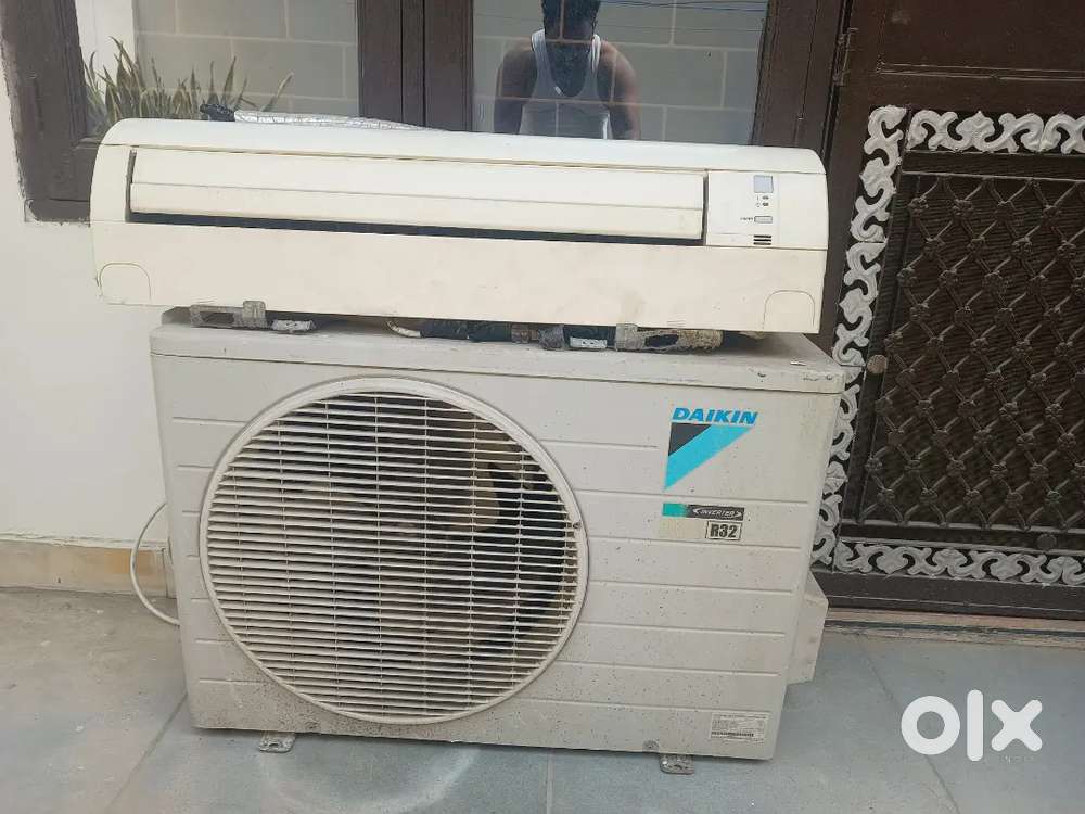 Daikin Inverter AC