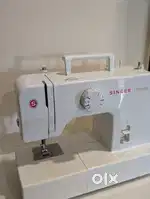 Singer electric portable sewing machine