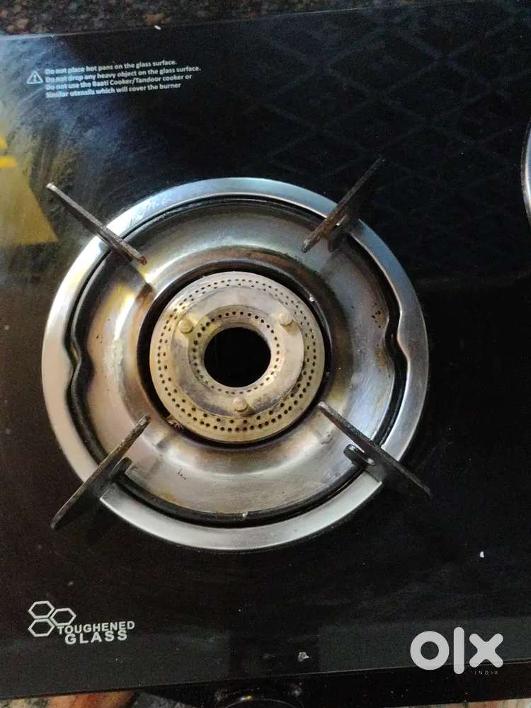 Pegion gas stove with 3 burner