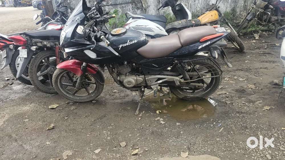 Bajaj pulsar 220 f