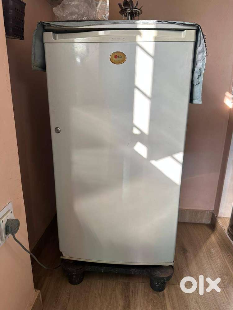 LG Fridge Refrigerator In Good Working Condition