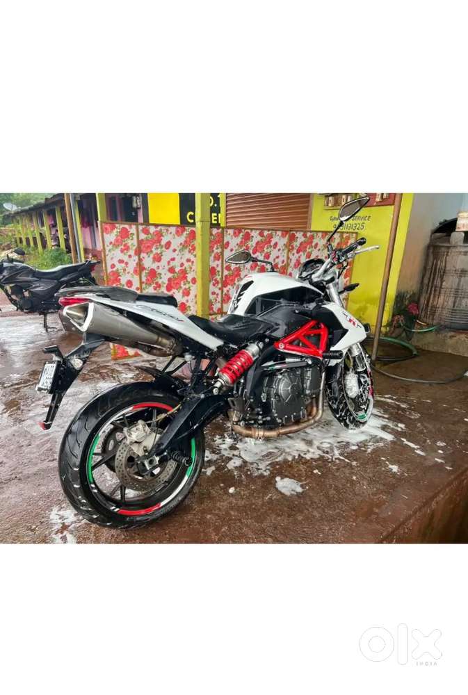 4th owner bike
With stock and ixil55 exhaust