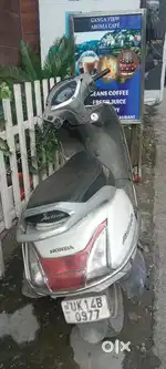 Urgent Sale: Great Condition Activa 125 (2016) - Smooth Engine!