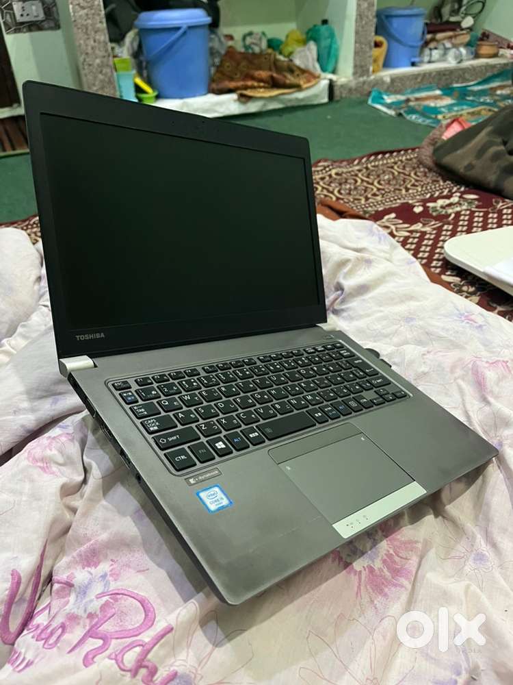 Toshiba R63-U  i5 6th Gen  6GB RAM  238GB SSD  Slim & Fast Laptop