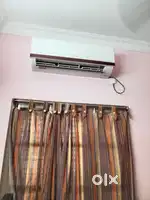 Lloyd ac1.5 ton 5 star