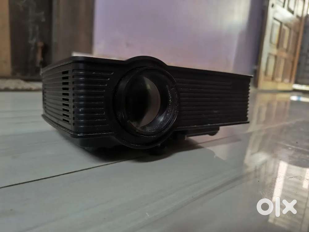 E gate projector for sale