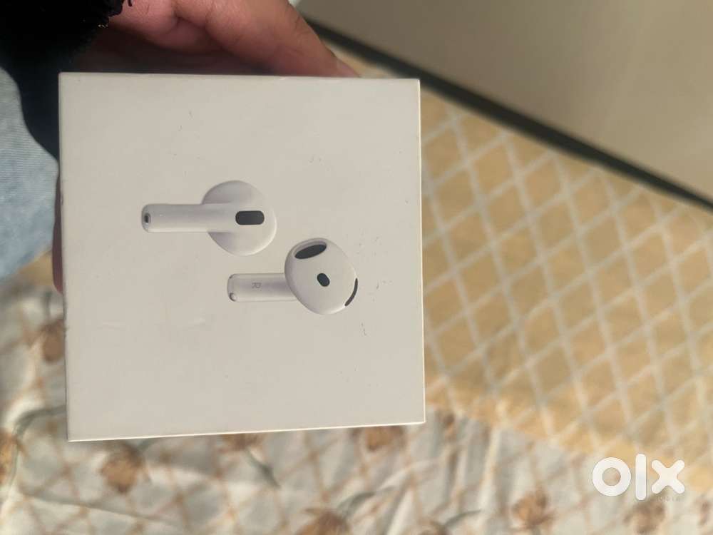 Airpods 4 active nose cancellation