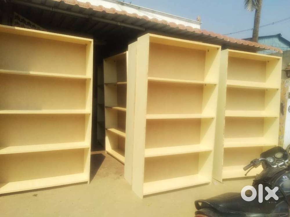File rack Available