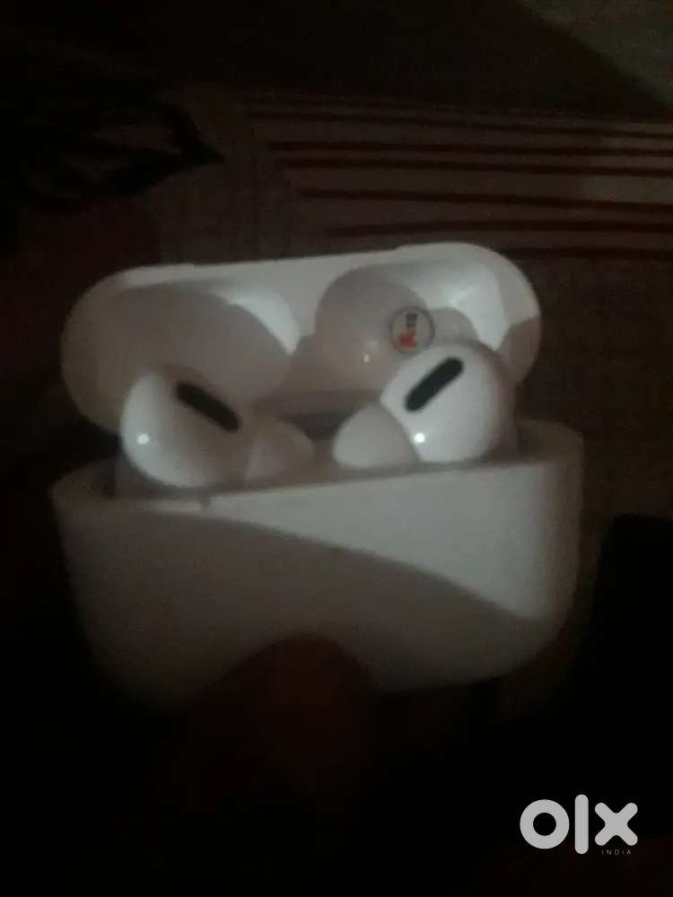 Earburds for sell