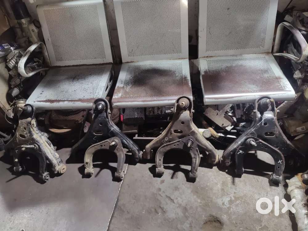 Ford endeavour 2.0 lowerarm and upperarm set available