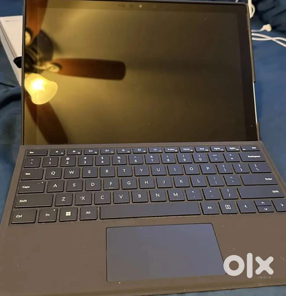 Microsoft Surface Pro 7 12.3 128GB Intel Core i5 10th Gen 8GB RAM Lap