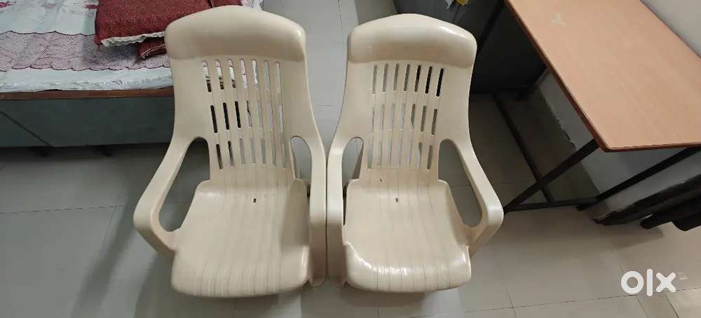 Cello plastic heavy duty easy chairs