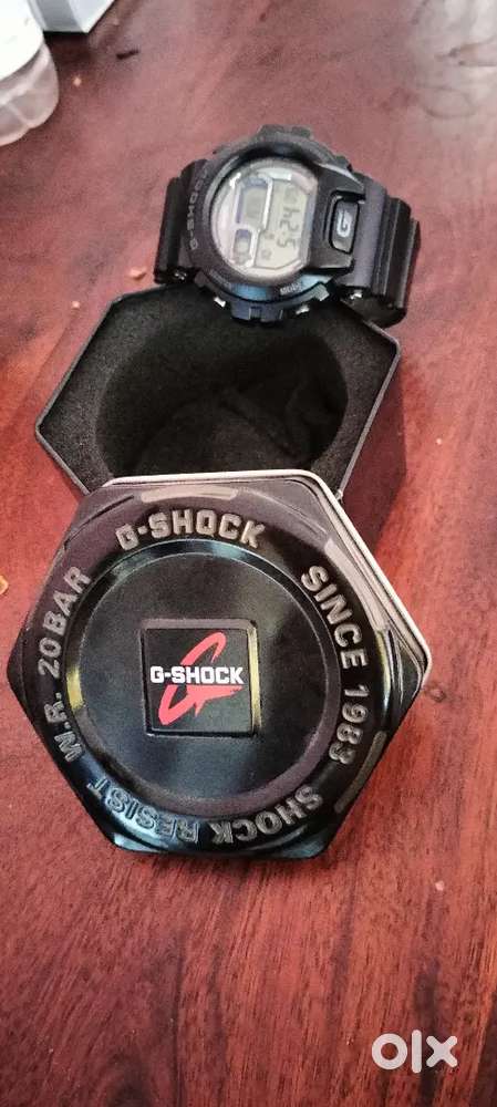 G shock watch with bluetooth