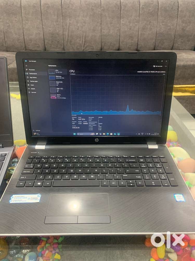 HP i3 (7th Gen), 4GB DDR4, 128GB FAST SSD. Win OS. Integrated Gfx.