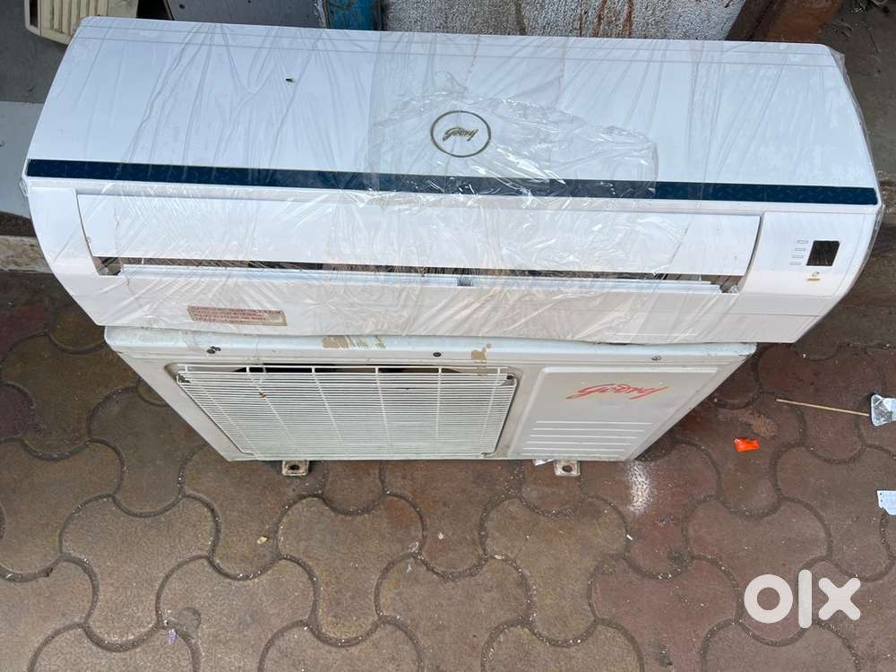 SPLIT AC GOOD CONDITION