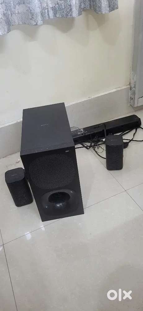 Sony HT-S20R Real 5.1ch Dolby Digital Soundbar for TV with subwoofer