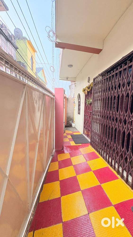 Spacious ground-floor individual house available for a small Family