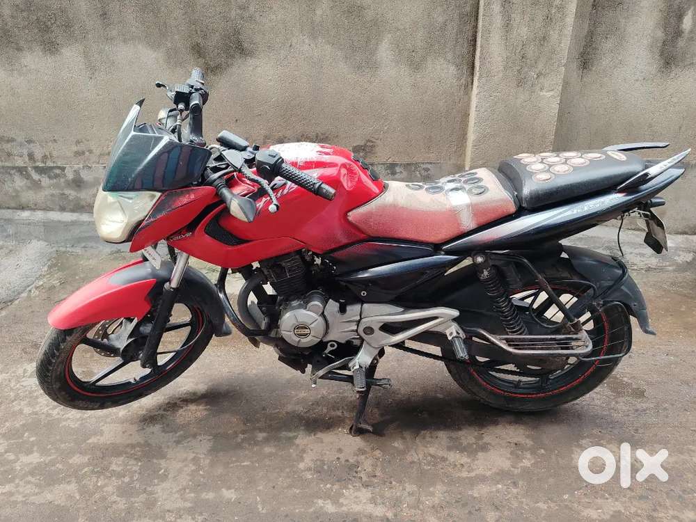 Bajaj pulsar 135 ls