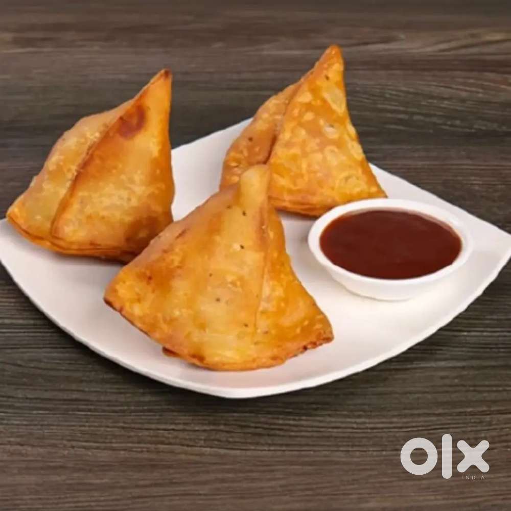 हेल्पर और कारीगर की आवश्यकता