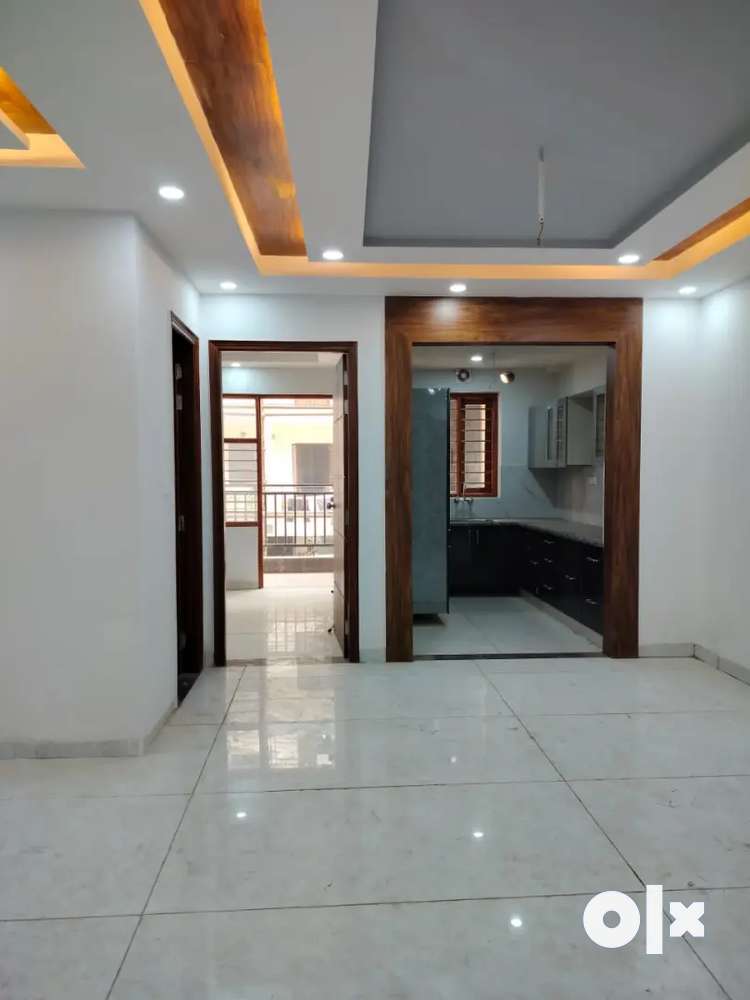 Paridhi Ultra Luxury Builder Floor