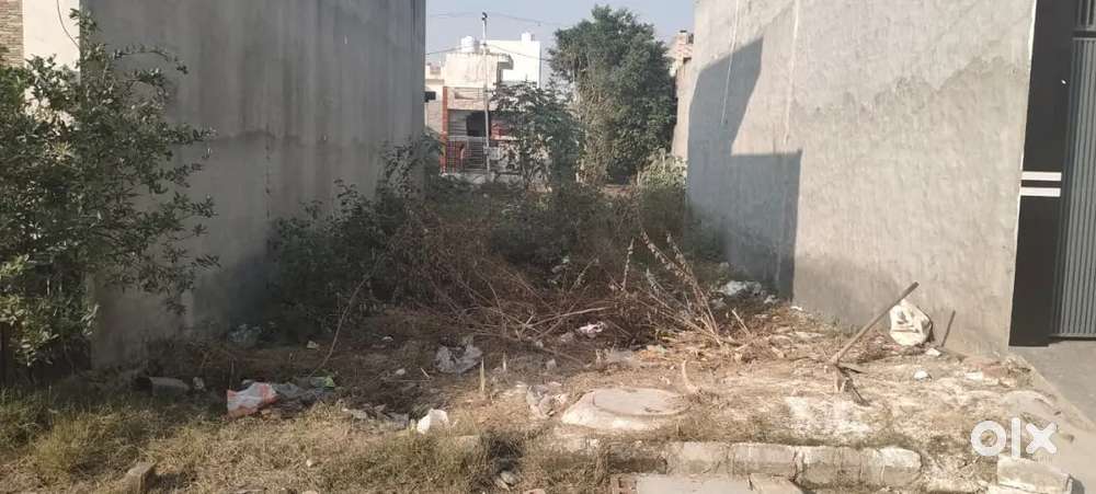 100 gaj plot for sale