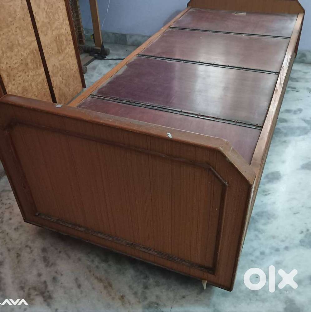 2 x single cot (Queen size) with storage +  Diwan with Storage