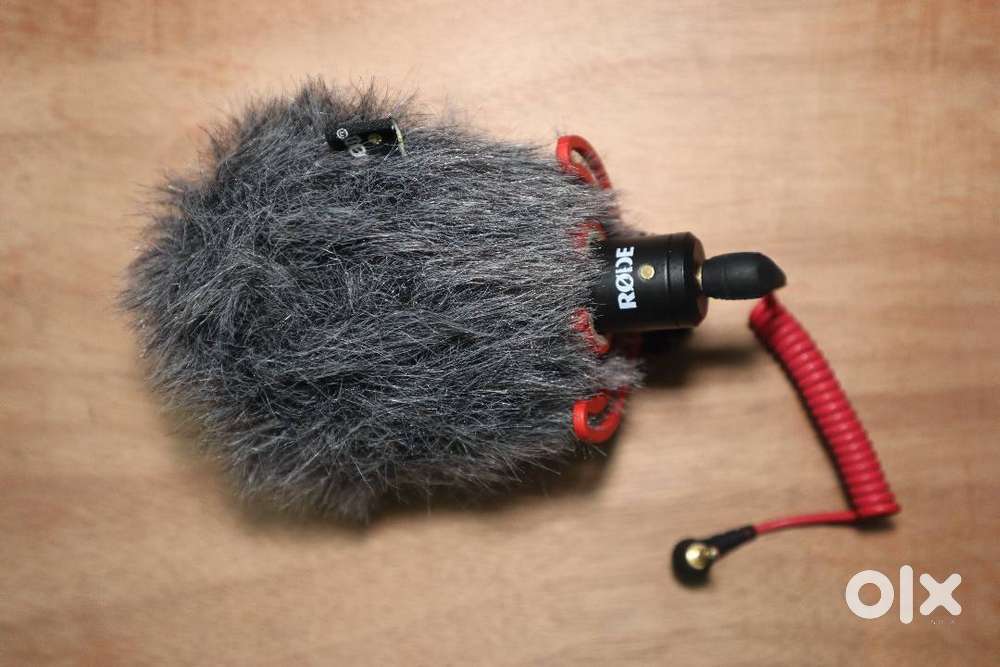 Rode VideoMicro Compact Microphone (On-Camera / Vlogging Microphone)