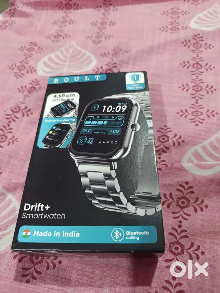 New Boult drift smartwatch bluetooth calling 4.69 Hd display silver