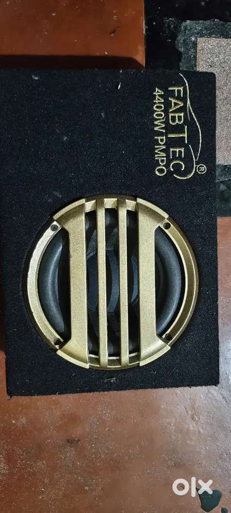 FAB TEC 4400W PMPO Speaker – Excellent Condition
