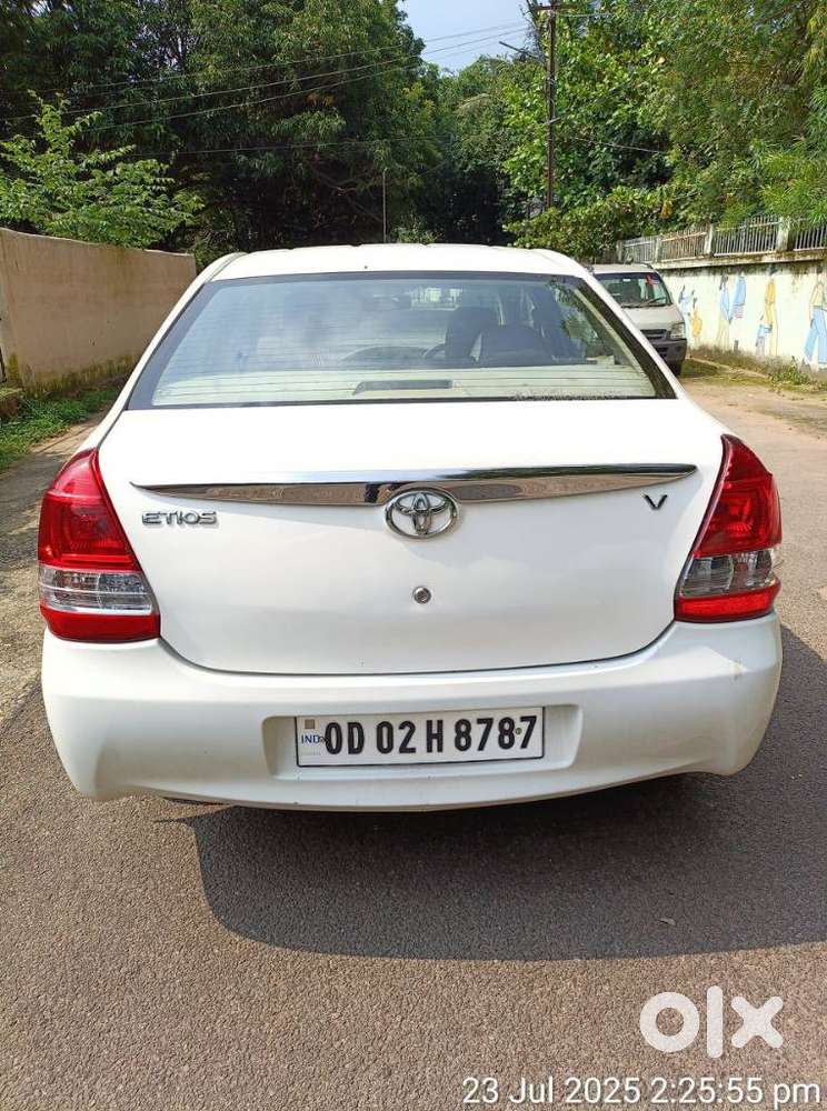 Toyota Etios Xclusive Petrol, 2013, Petrol