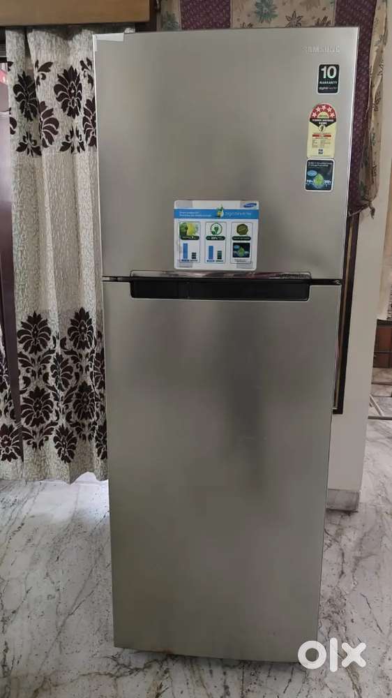SAMSUNG fridge - Gross volume 345 litres