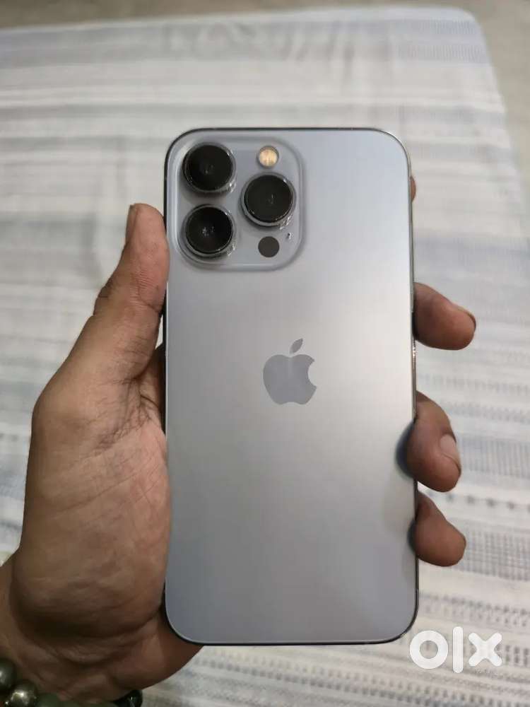 Iphone 13 pro sierra blue like new