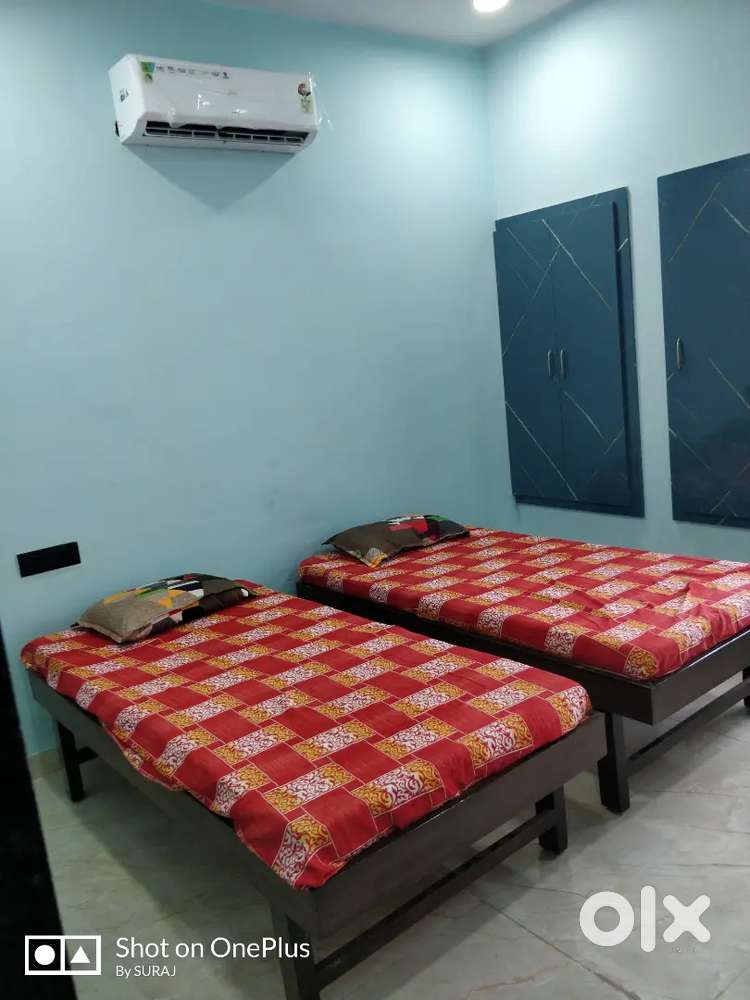 FULLY FURNISHED ROOMS AVAILABLE