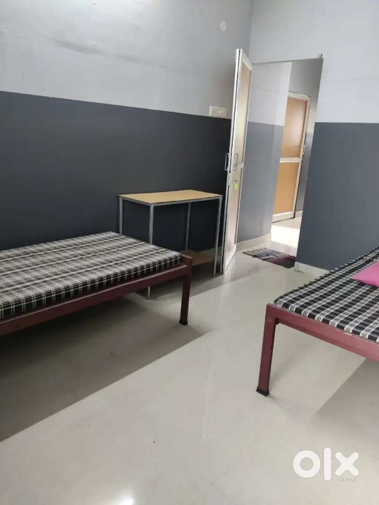 Men's PG near palarivattom overbridge