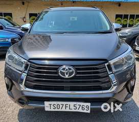 Toyota Innova Crysta 2.4 V 7 STR, 2016, Diesel