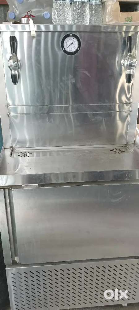 Soda making machine