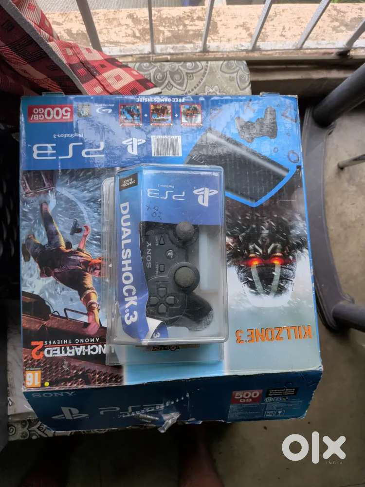 Sony PS3 in working condition with joystick