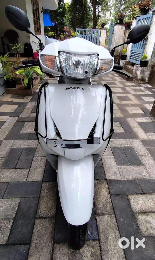 New Tyres, Lady Single Use, No Accident