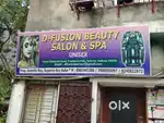Parlour for rent with instruments