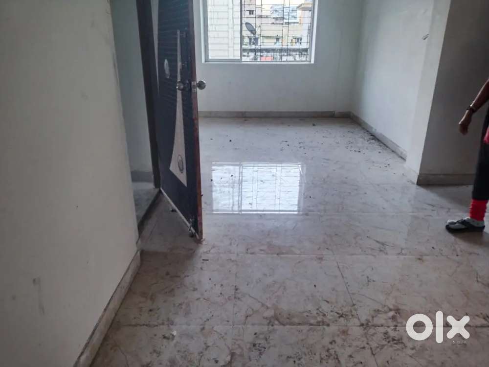 2 bhk flat for rent on e. M bye pass vip nagar