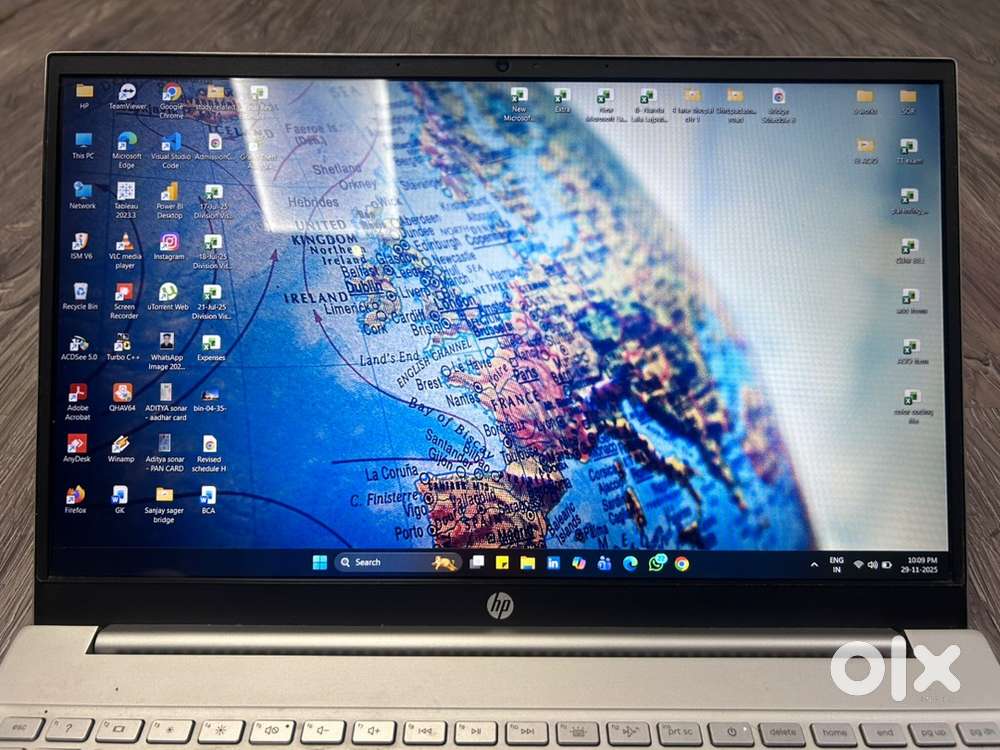 HP PAVILION 11th gen intel core i5 laptop very good condition