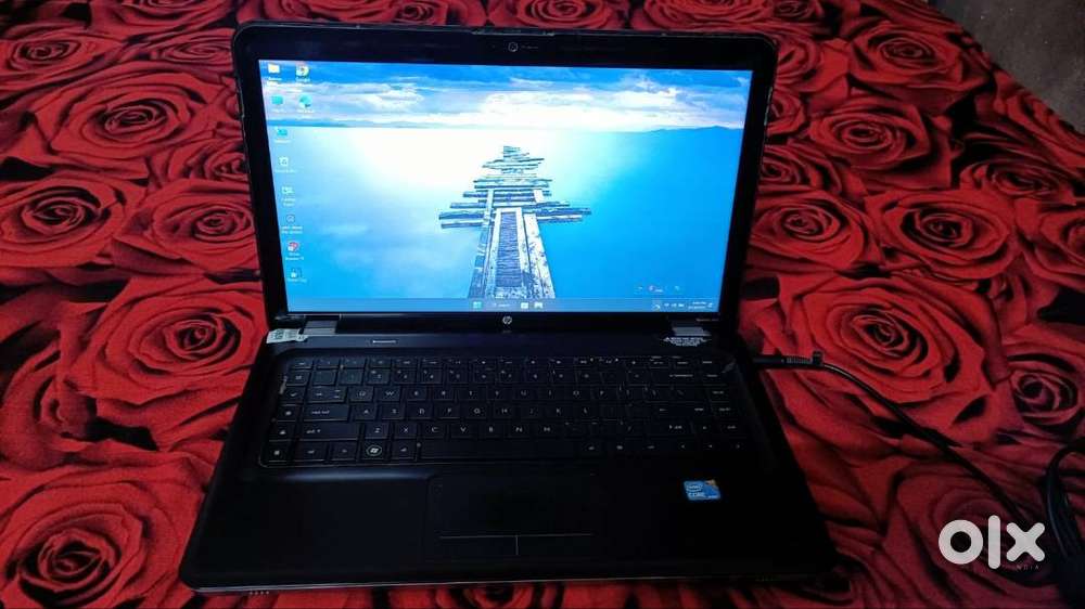 HP Pavilion i3 15.6FHDDisplay 6GBRam 128GBSSD 320GBHDD withHP Charger