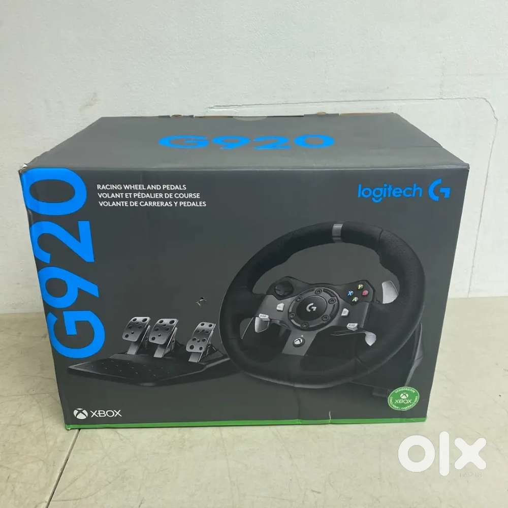 Logitech G920 Driving Force Racing Wheel & Pedals for Xbox Series XS,
