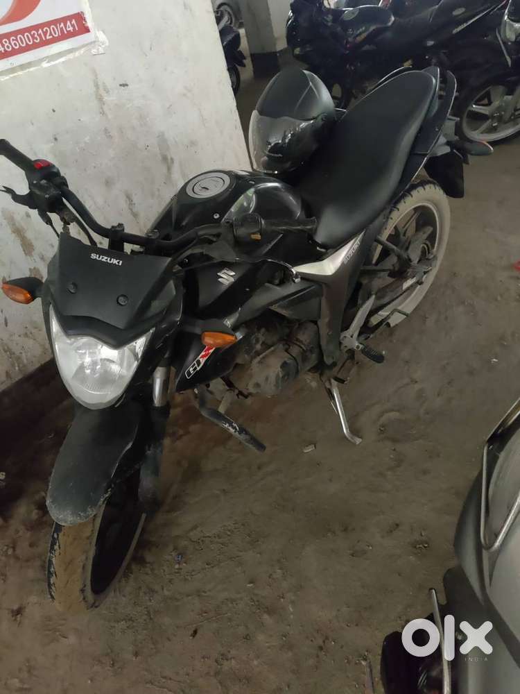 SUZUKI GIXXER 150CC
