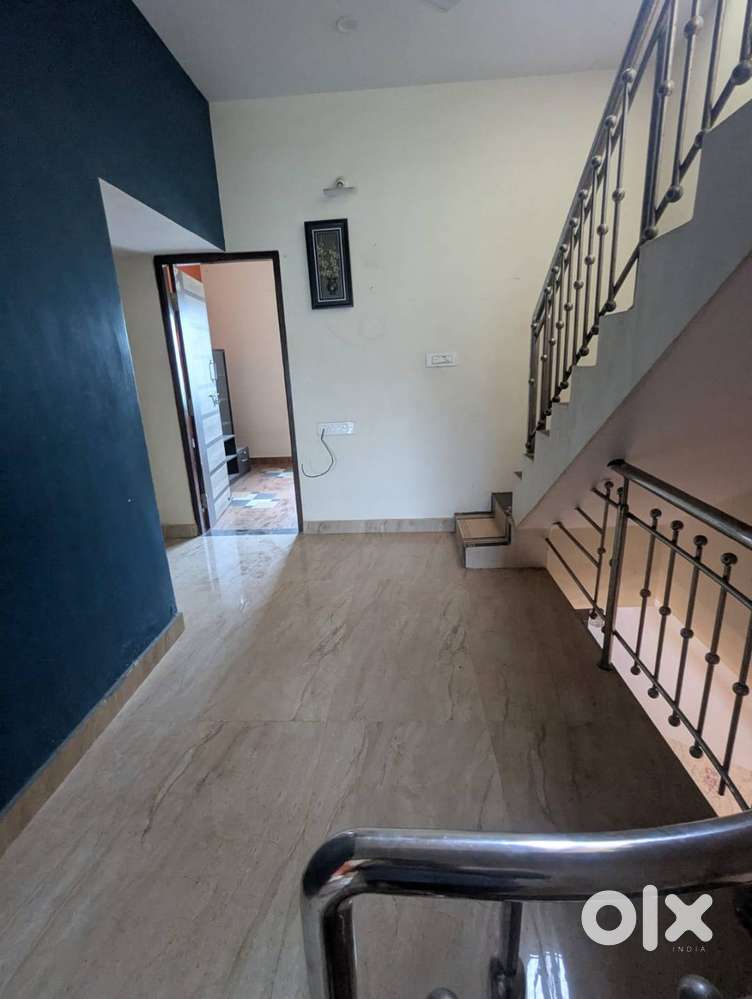 3BHK Duplex House for rent near to main road