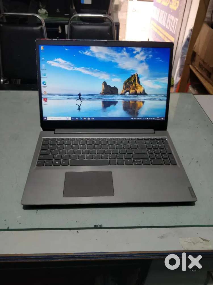 Lenovo IdeaPad laptop+ Amd Ryzen 3 + 8GB RAM + 128GB SSD + 1TB hdd